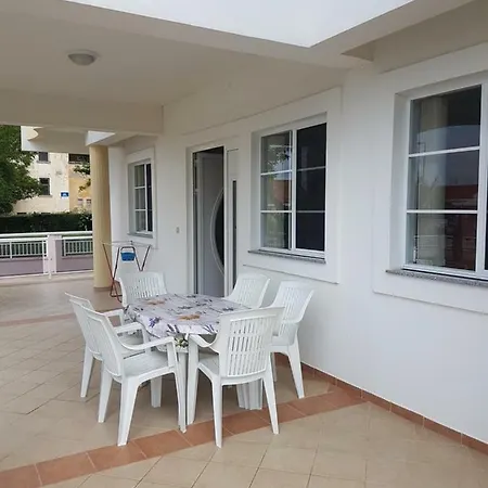 Emilly Apartman 10 Guest house *